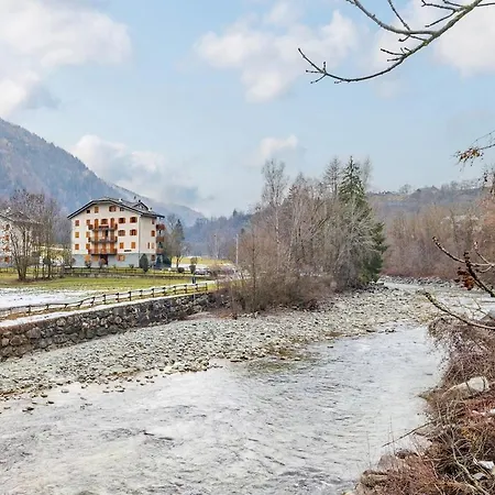 New! - Derby, 15min Courmayeur Villaret