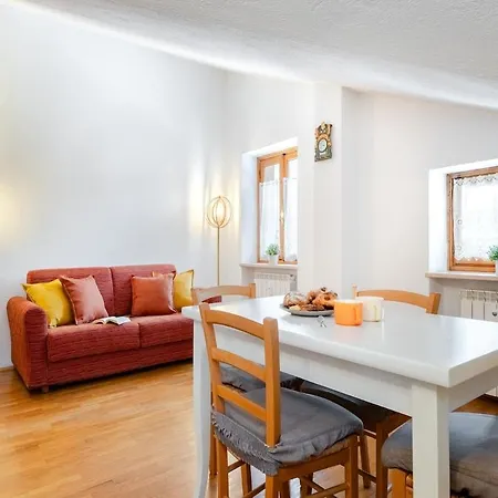 Apartament New! - Derby, 15min Courmayeur *